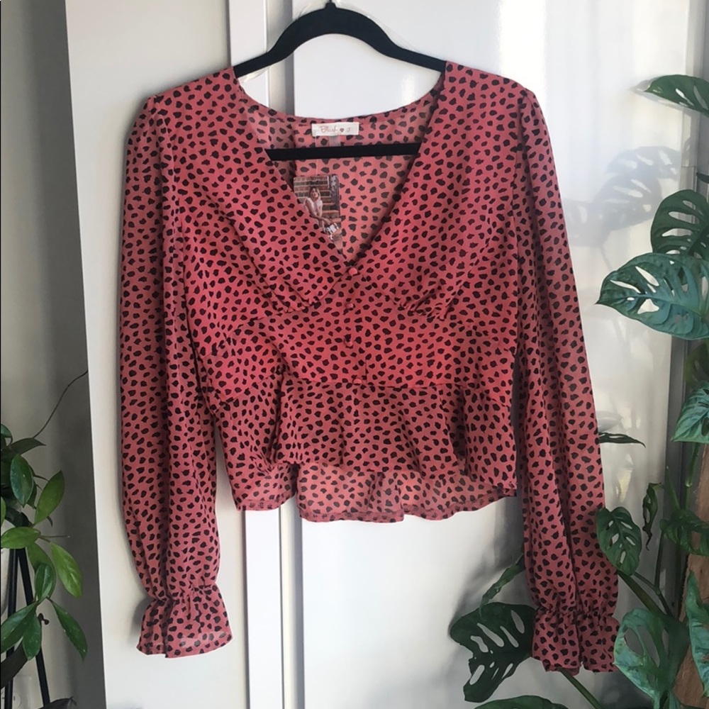 Brand new! NRFB pink printed top!